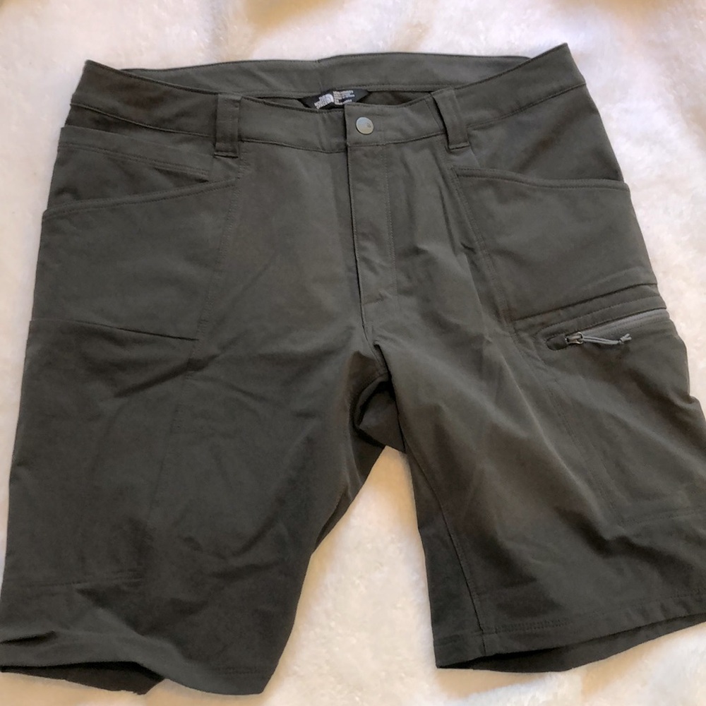North face men’s shorts